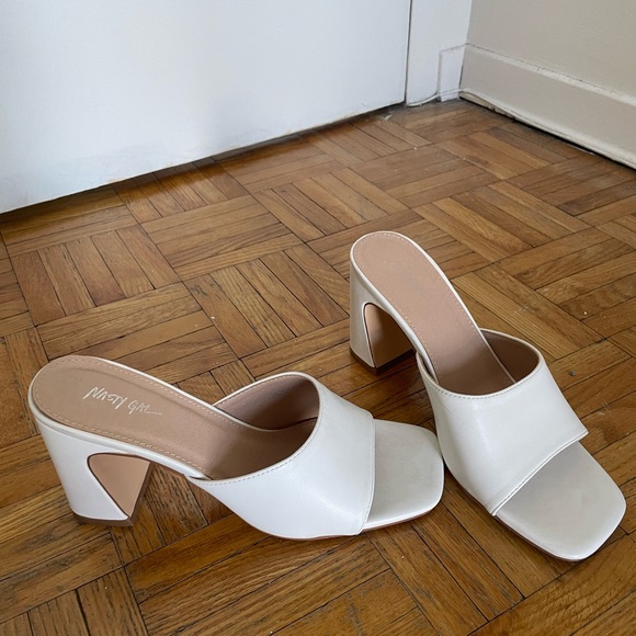 Faux leather open toe heeled mules - Nasty Gal - Picture 2 of 3